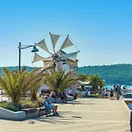 Front In Σπίτι διακοπών
