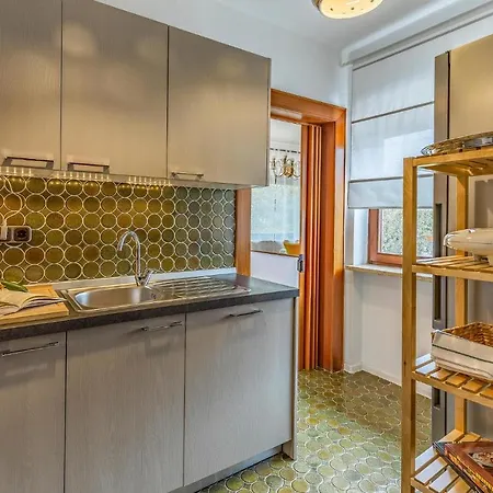 5 Bedroom Awesome In