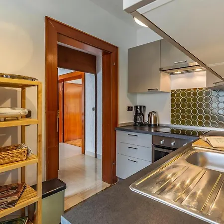 5 Bedroom Awesome In Medulin