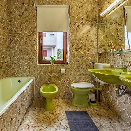5 Bedroom Awesome In Holiday home