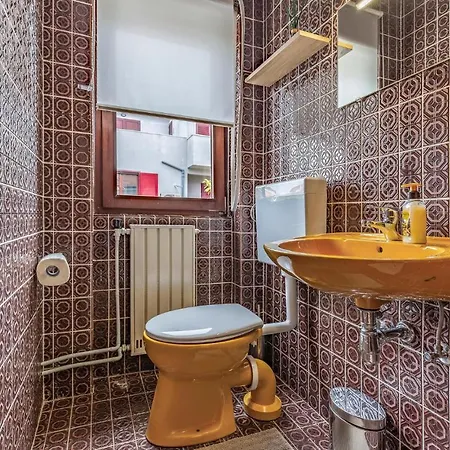 5 Bedroom Awesome In Medulin