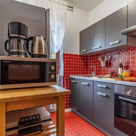 5 Bedroom Awesome In